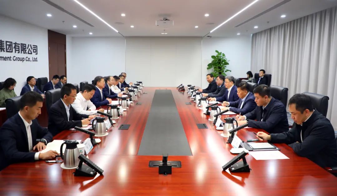 中國電氣裝備黨委書記、董事長李洪鳳會見濟南市委副書記、市長于海田