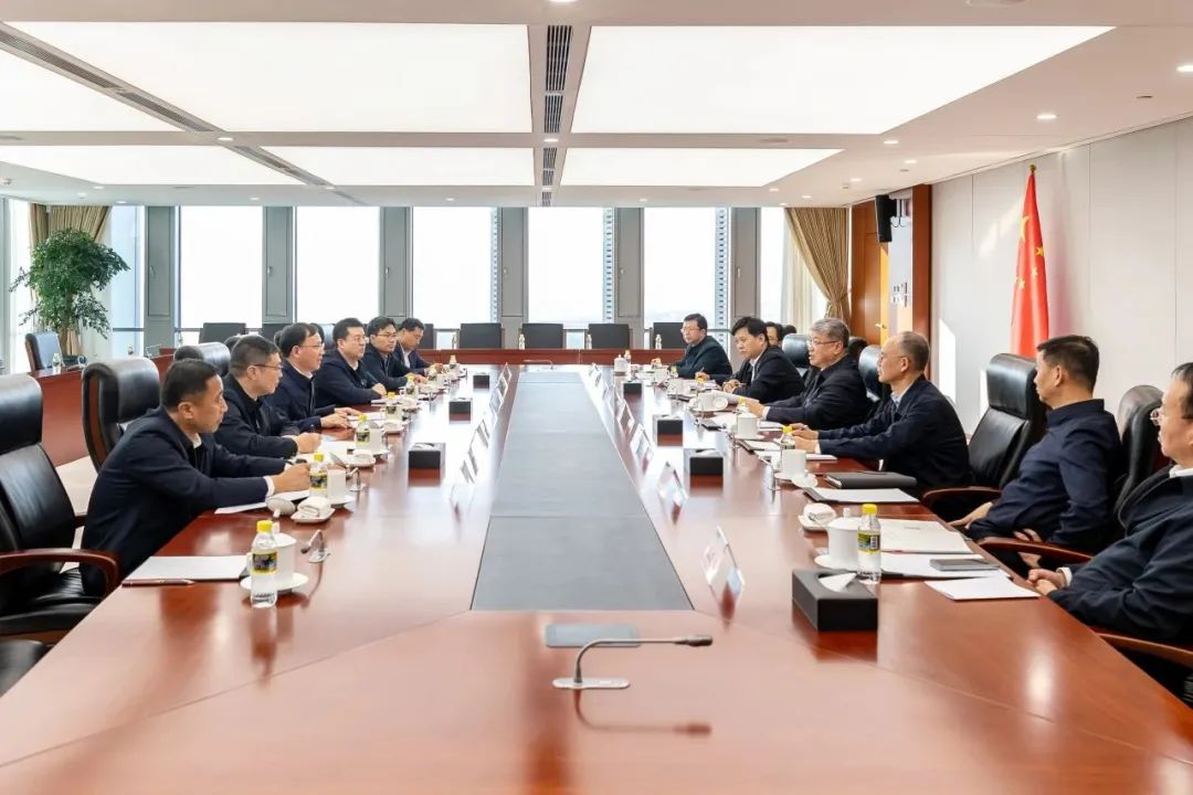 國家能源集團(tuán)黨組書記、董事長劉國躍與中國大唐黨組副書記、總經(jīng)理張傳江會(huì)談