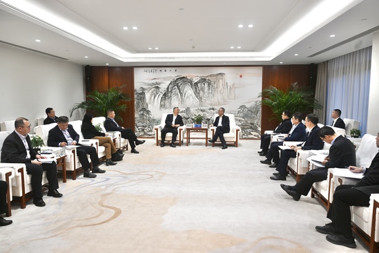 中國電建黨委副書記、總經(jīng)理王斌與中國機電商會黨委書記、會長張鈺晶舉行會談