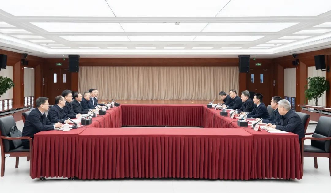 華電集團(tuán)江毅、葉向東拜會(huì)國(guó)家能源局黨組書記、局長(zhǎng)王宏志